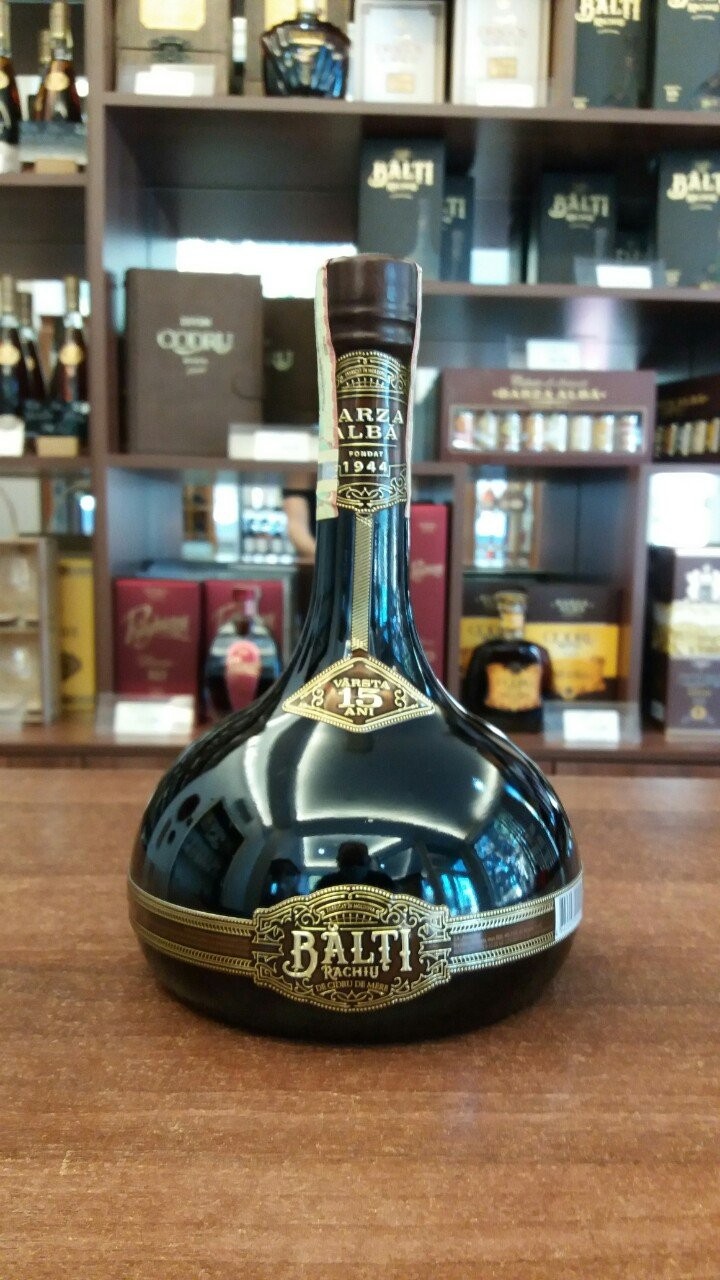 Кальвадос "Бэлць" 15 лет. 0.5 л