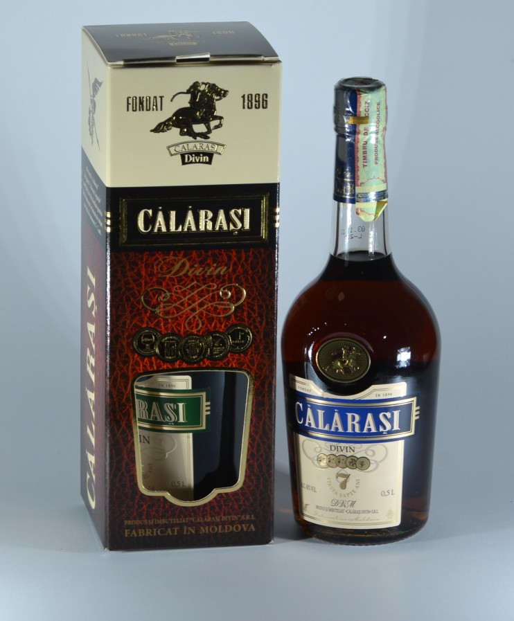 Коньяк "Калараш" 7 лет, Легенда. 0,5 л. с коробкой