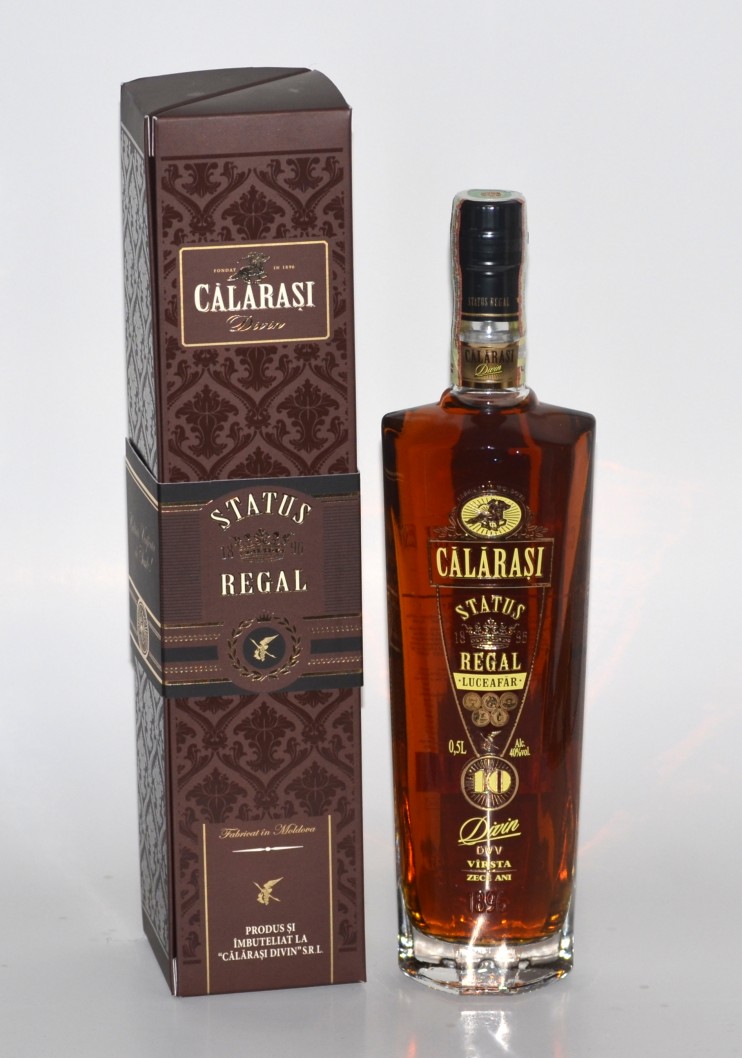 Коньяк "Лучафэр" 10 лет Калараш, Status Regal. 0,5 л. в коробке