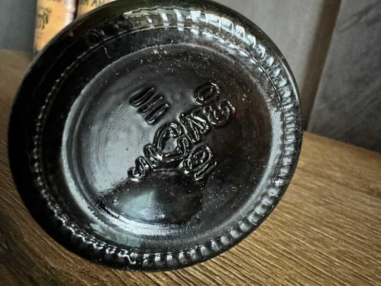 Молдавский "Белый Аист  4-5 лет" 1991 года. 0,5 л. СССР.