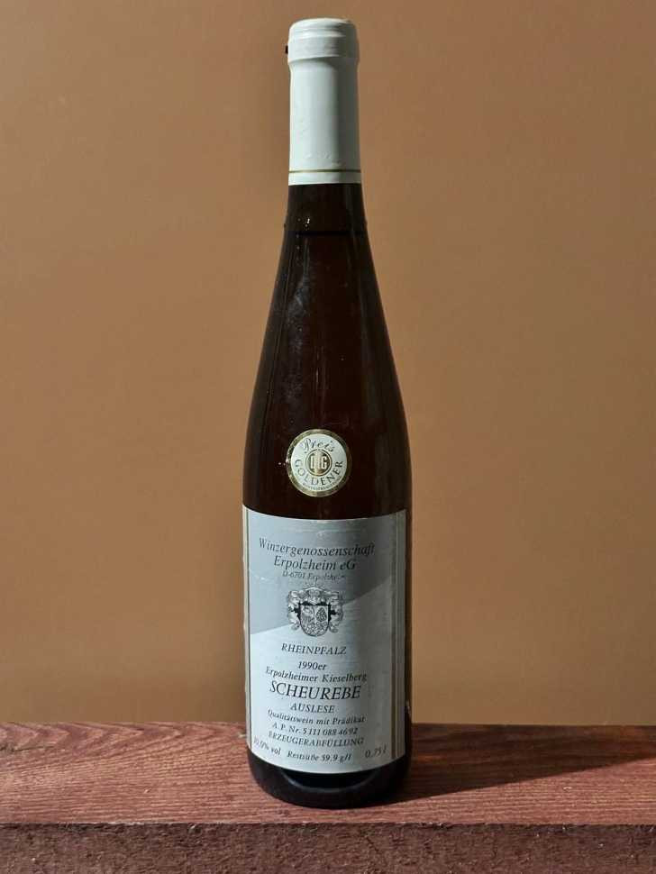 Вино ​ Erpolzheimer Kieselberg Scheurebe Auslese 1990 года. 0,7 л.