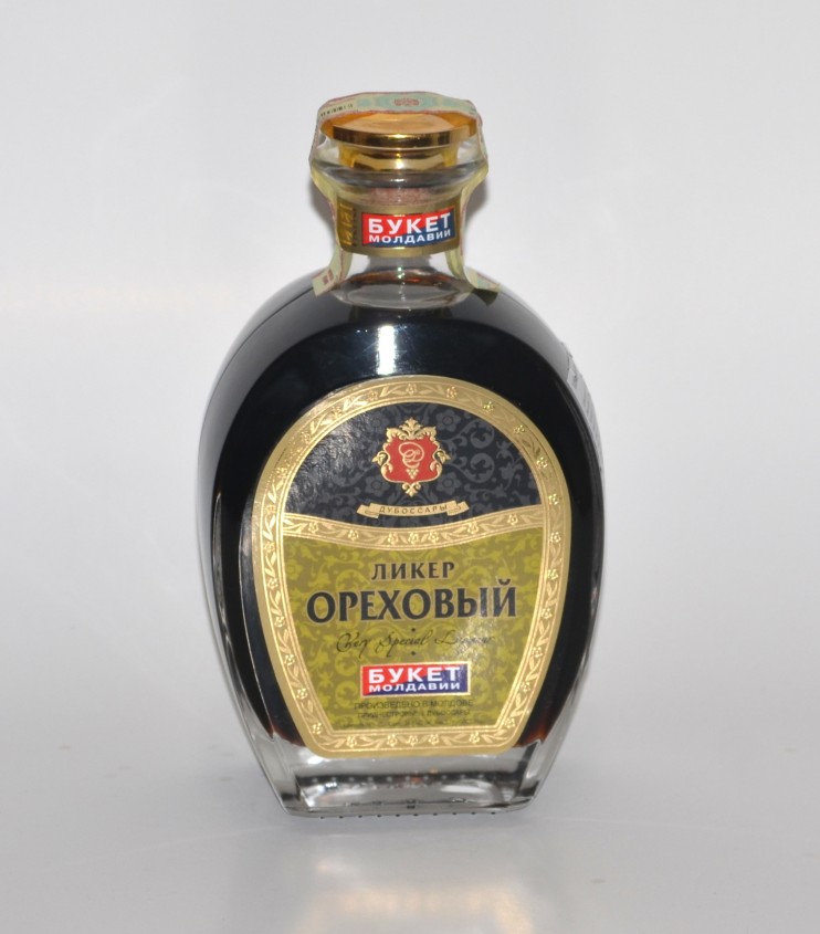 Ликер «Ореховый» Букет Молдавии. 0,7 л.